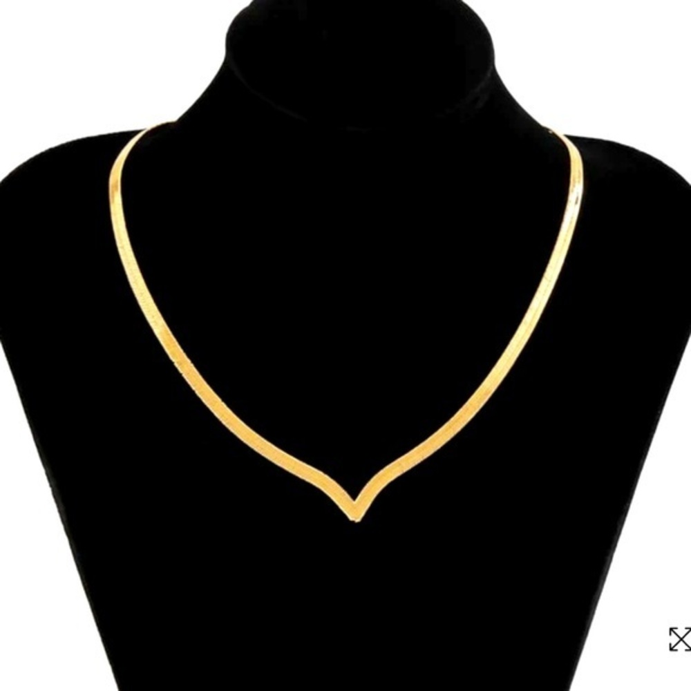 Minimalist V Choker Business Casual gold Necklace chain